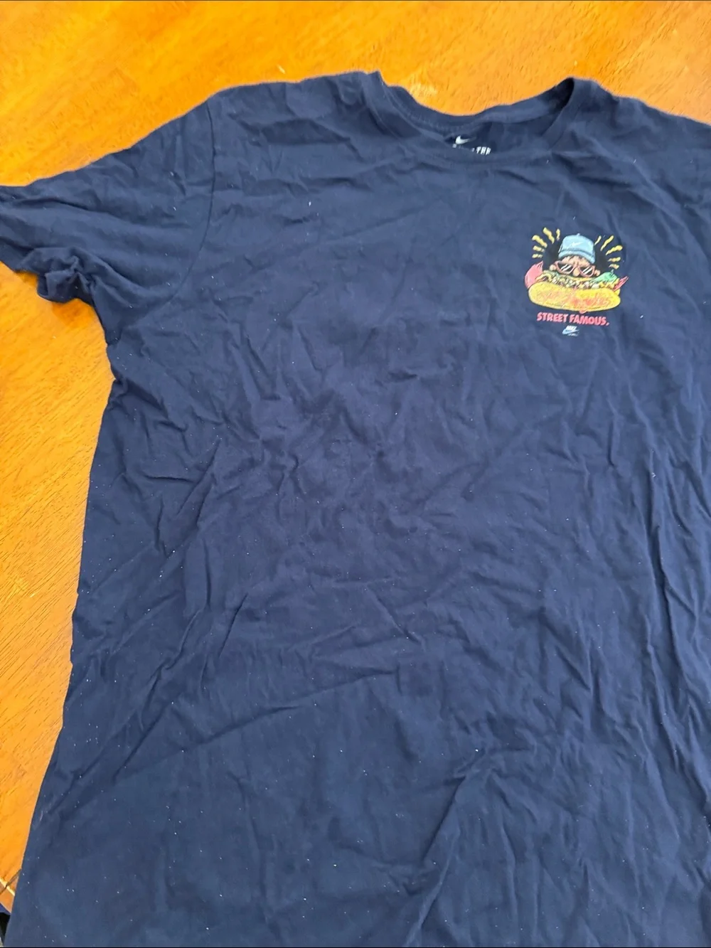Nike Navy Short-Sleeve Tee with Small Multicolor Chest Graphic xl Los Angeles